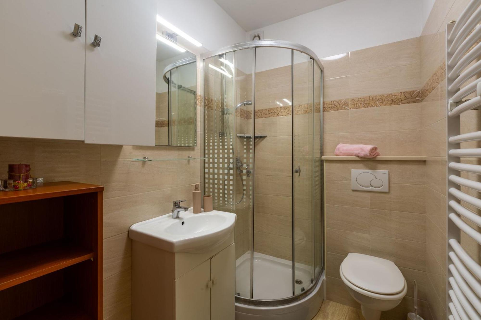 Apartment Pineta 3 In Strandnaehe Mit Parkplatz