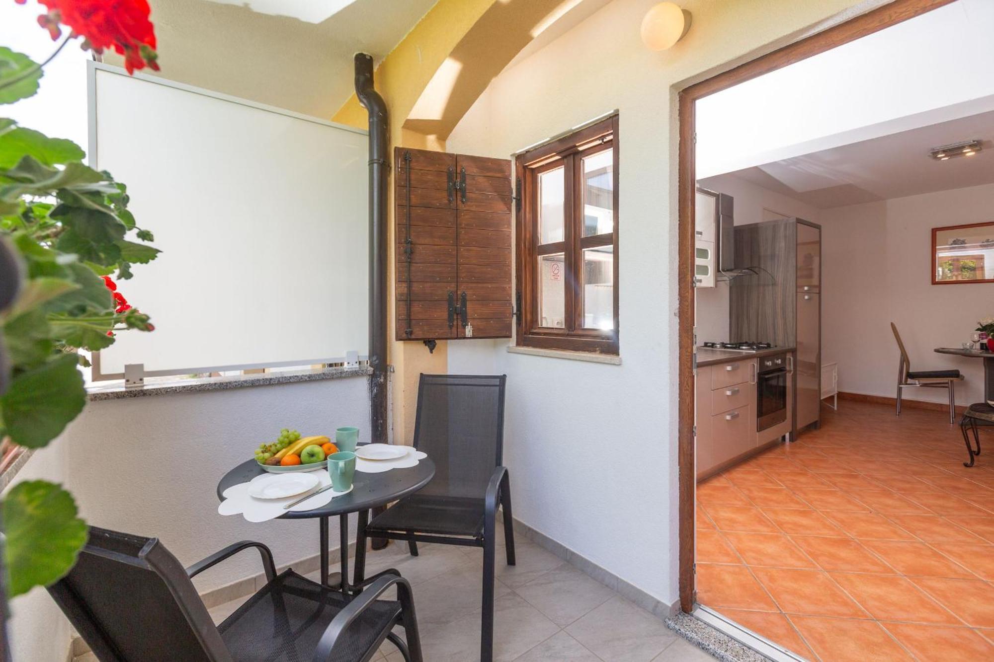 Apartment Pineta 3 In Strandnaehe Mit Parkplatz *